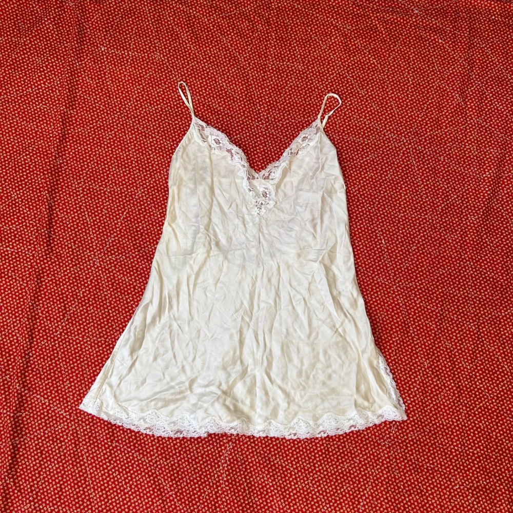 Victoria's Secret Vintage 2000s 100% Silk Lace Trim Slip dress Cream Large